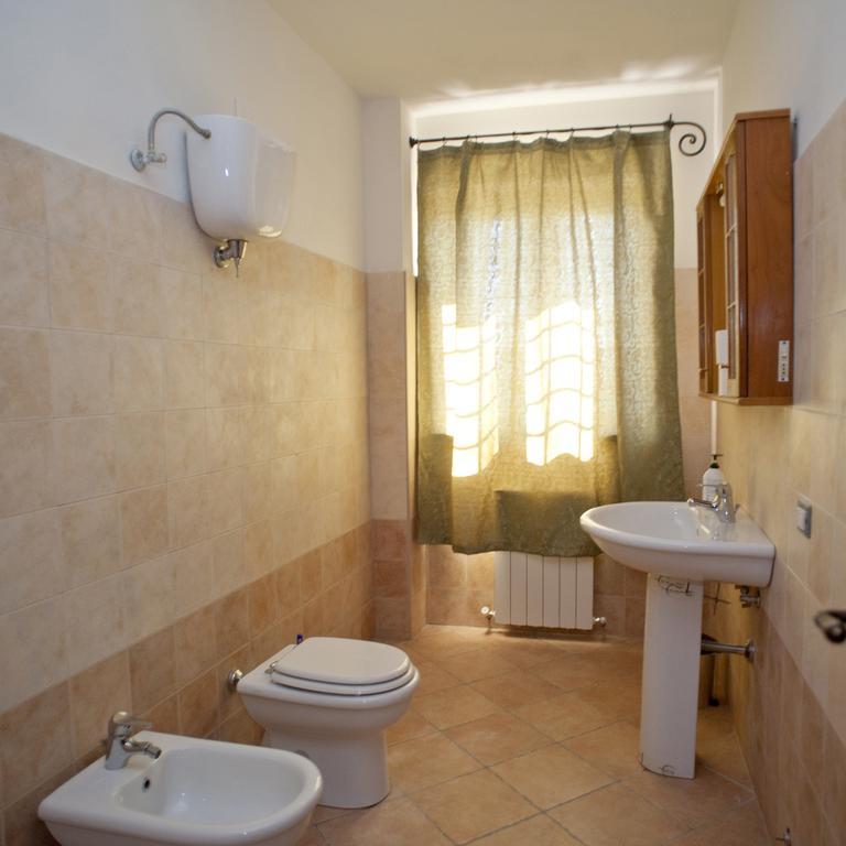 Agriturismo Villaggio Green مونتيفالكو الغرفة الصورة