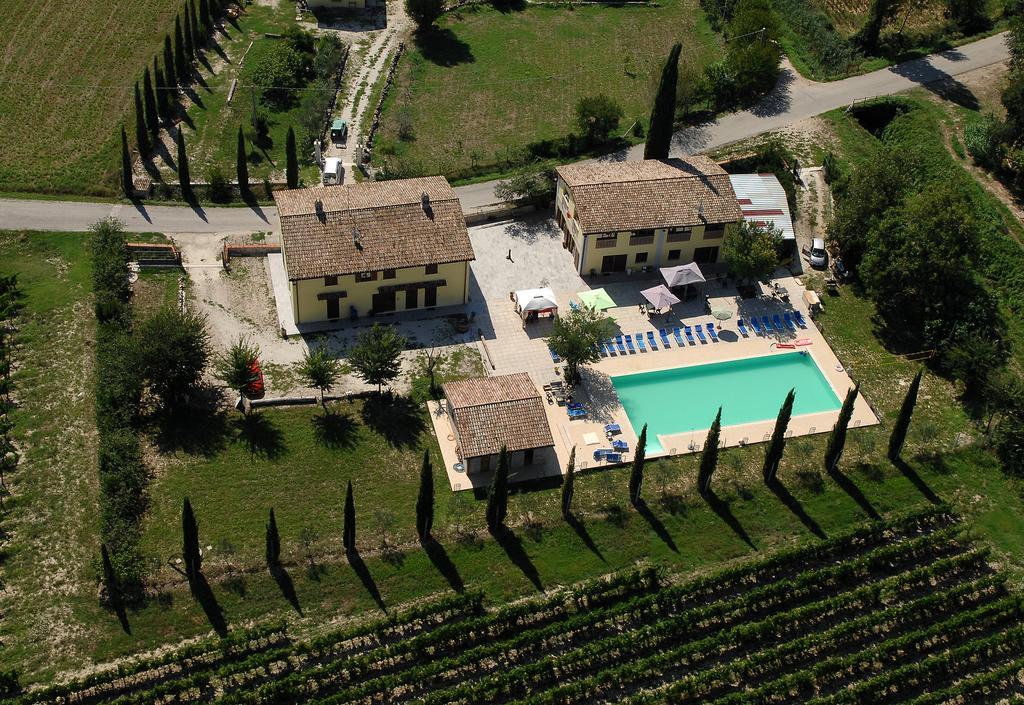 Agriturismo Villaggio Green مونتيفالكو الغرفة الصورة